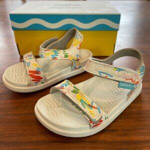 Native Crayola SIze 7 Sandals